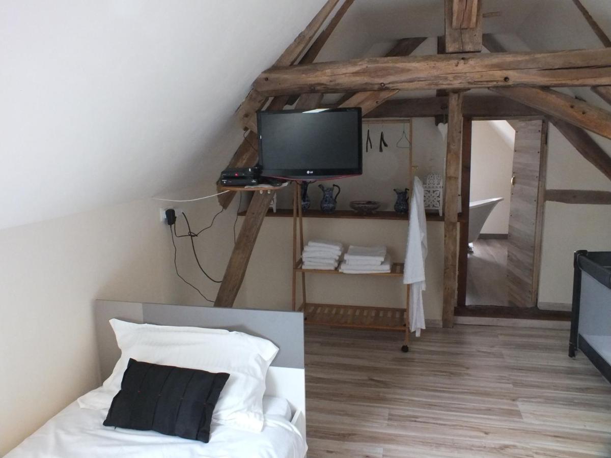 Country B&B Saint-Pierre-d'Eyraud Екстериор снимка